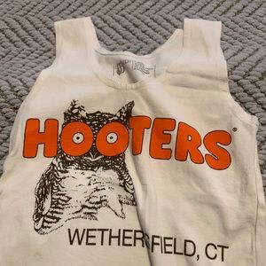 Hooters tank